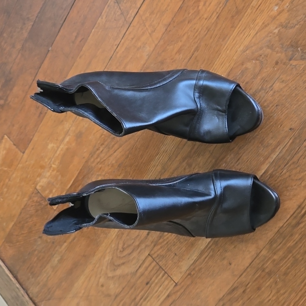 Black heels sz 6